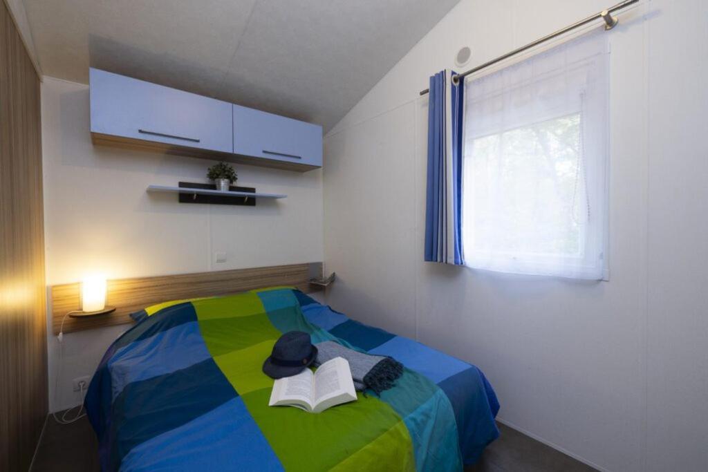 Camping Ushuaia Villages Au Bois Joli Andryes 外观 照片
