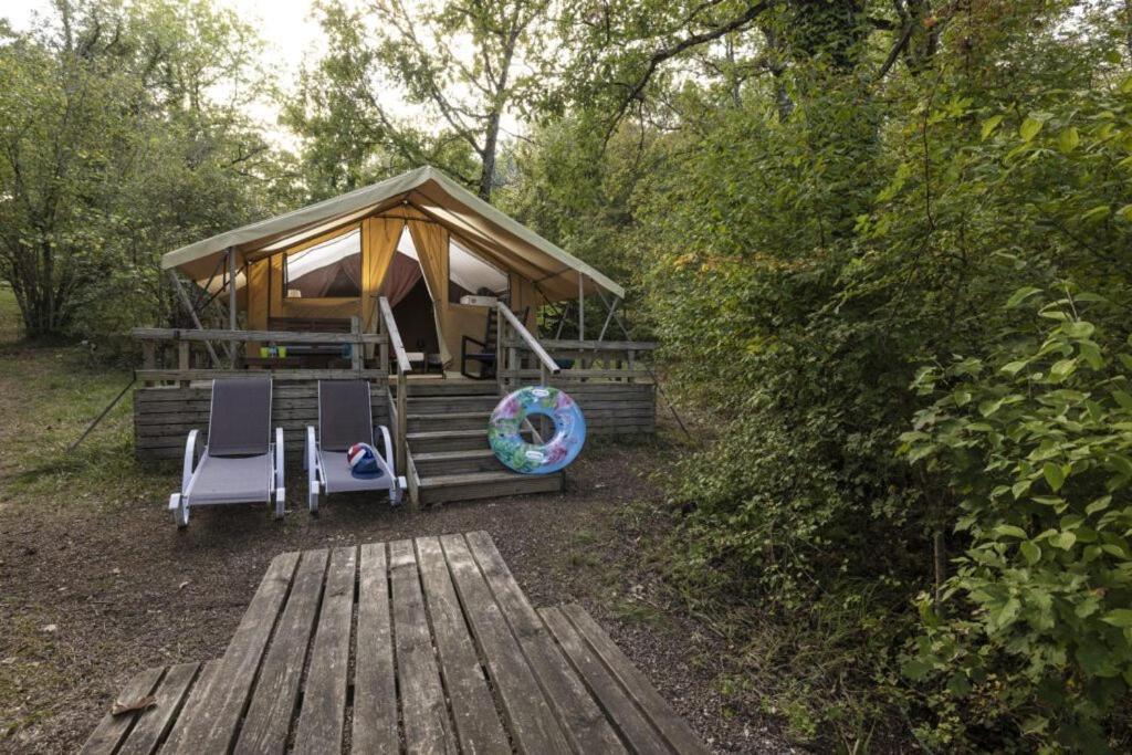 Camping Ushuaia Villages Au Bois Joli Andryes 外观 照片